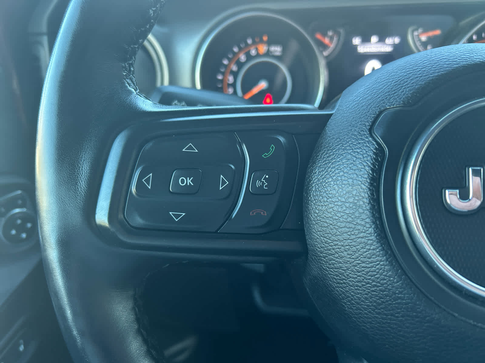 Used 2022 Jeep Wrangler Sport AWD/4WD image 29