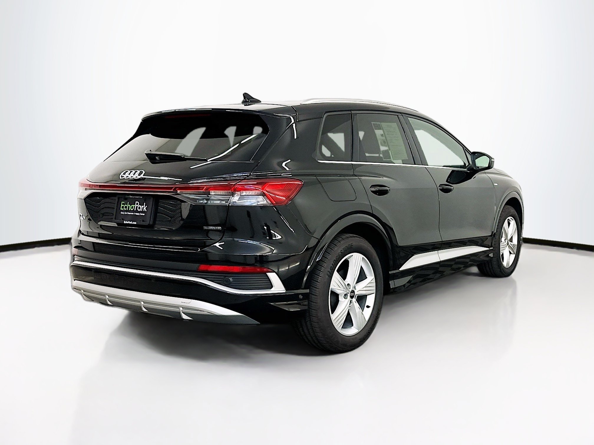 Used 2024 Audi Q4 e-tron Premium Plus w/ Premium Plus AWD/4WD image 9