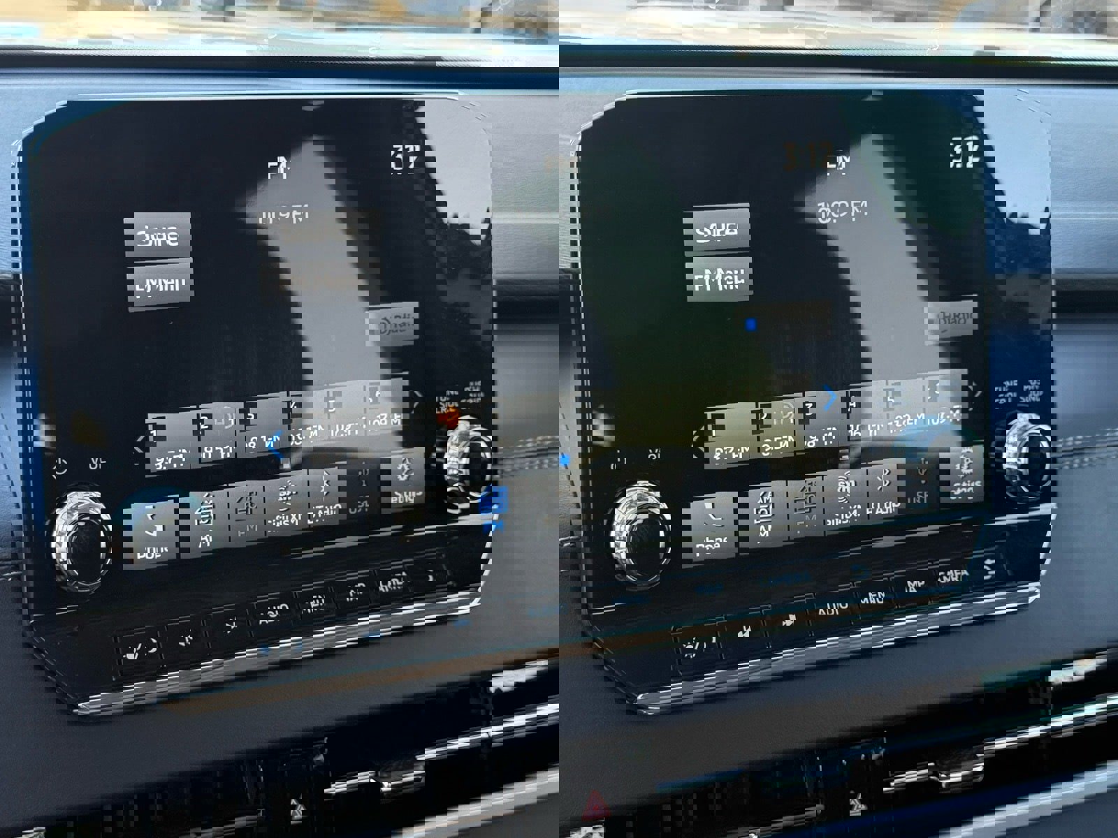 Used 2024 Mitsubishi Outlander 4WD Plug-In Hybrid image 22