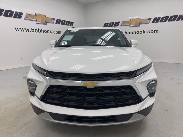 Used 2023 Chevrolet Blazer LT w/ Convenience Package image 2