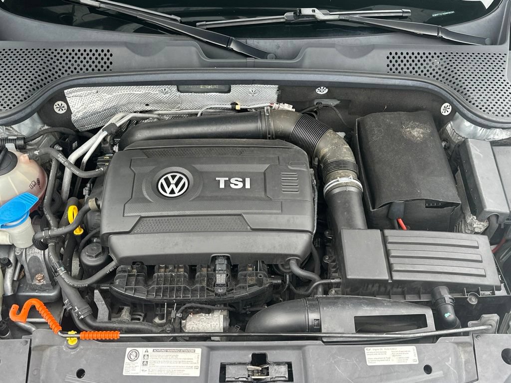Used 2014 Volkswagen Beetle R-Line FWD image 26