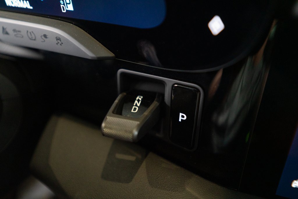 New 2025 Porsche Taycan 4S image 32