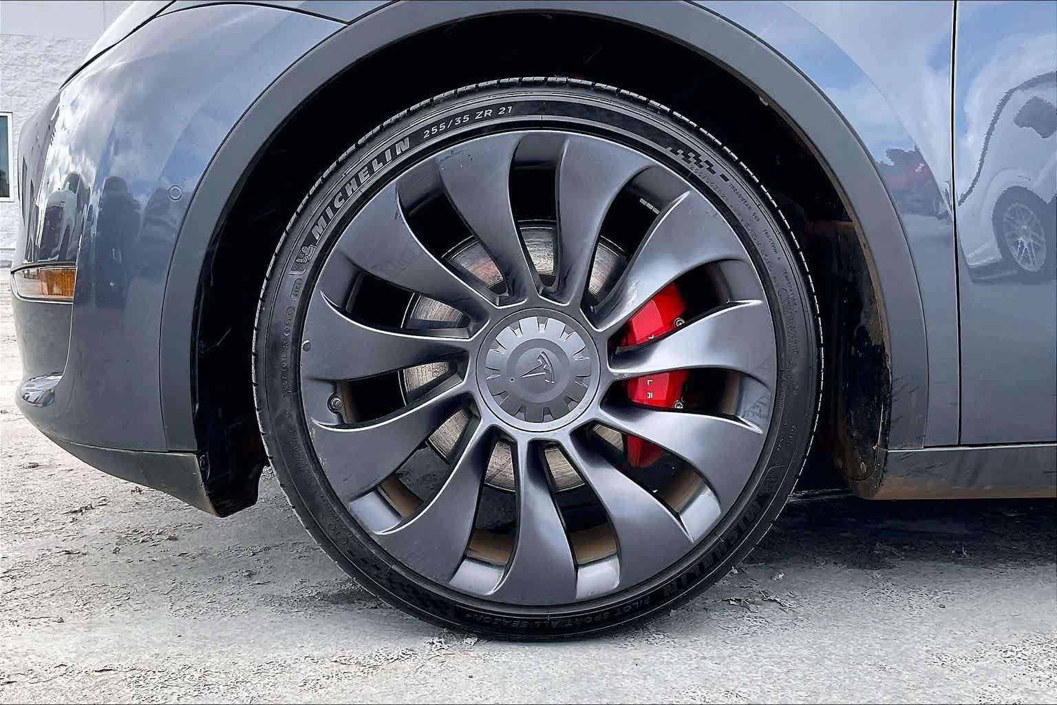 Used 2022 Tesla Model Y Performance AWD/4WD image 8