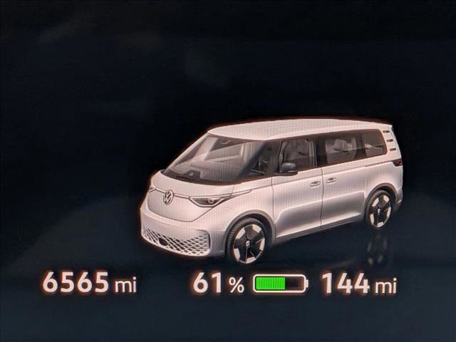 Used 2025 Volkswagen ID. Buzz 1st Edition AWD/4WD image 9