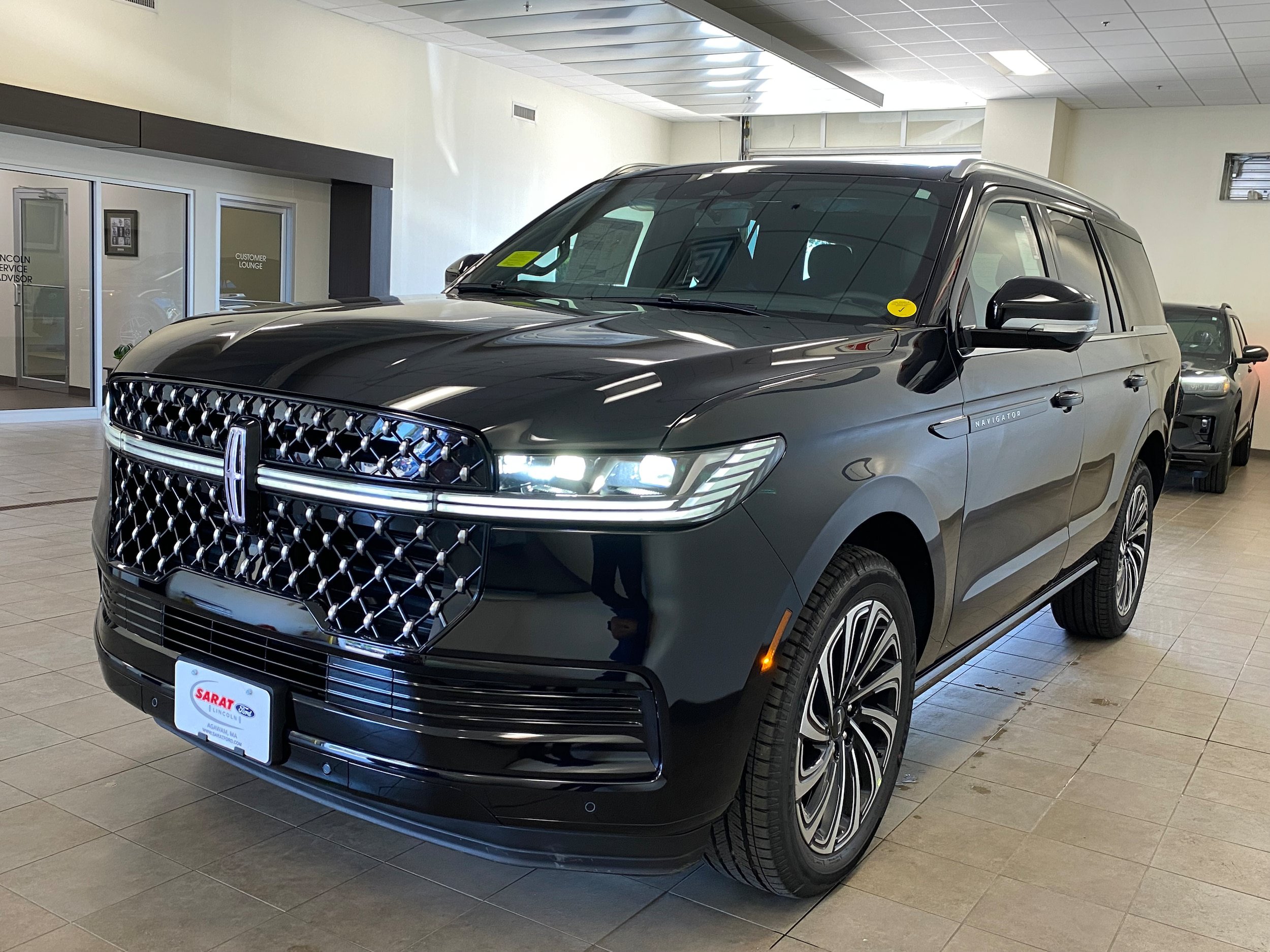 New 2027 Lincoln Navigator Black Label AWD/4WD image 4