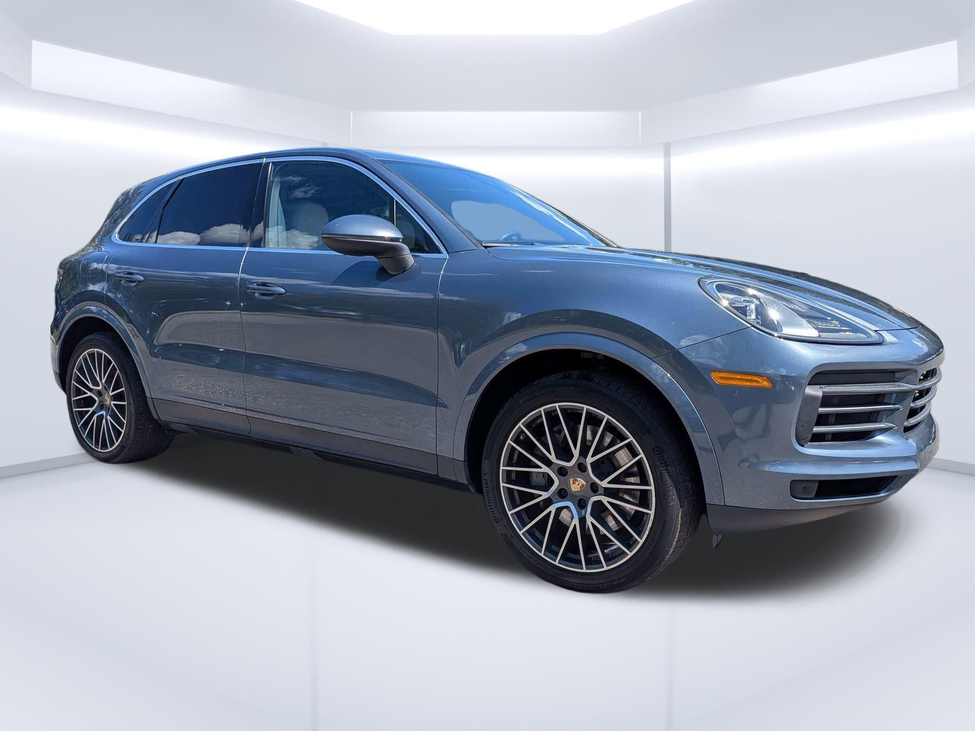 Used 2019 Porsche Cayenne S AWD/4WD image 1