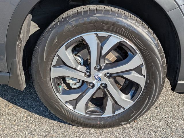 Used 2022 Subaru Outback Touring w/ Popular Package #2 image 11