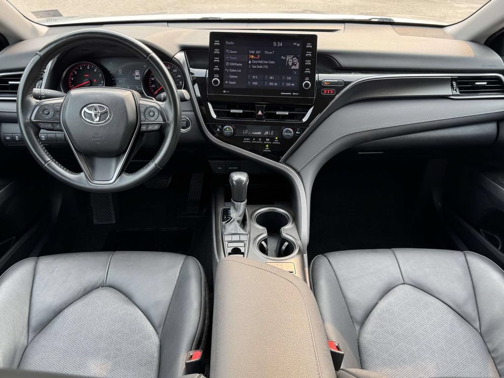 Used 2024 Toyota Camry XSE FWD image 2