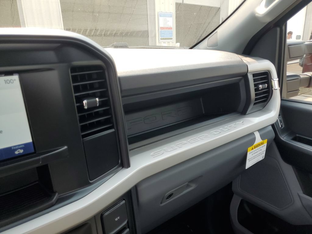 New 2026 Ford F550 2WD Regular Cab Super Duty image 27