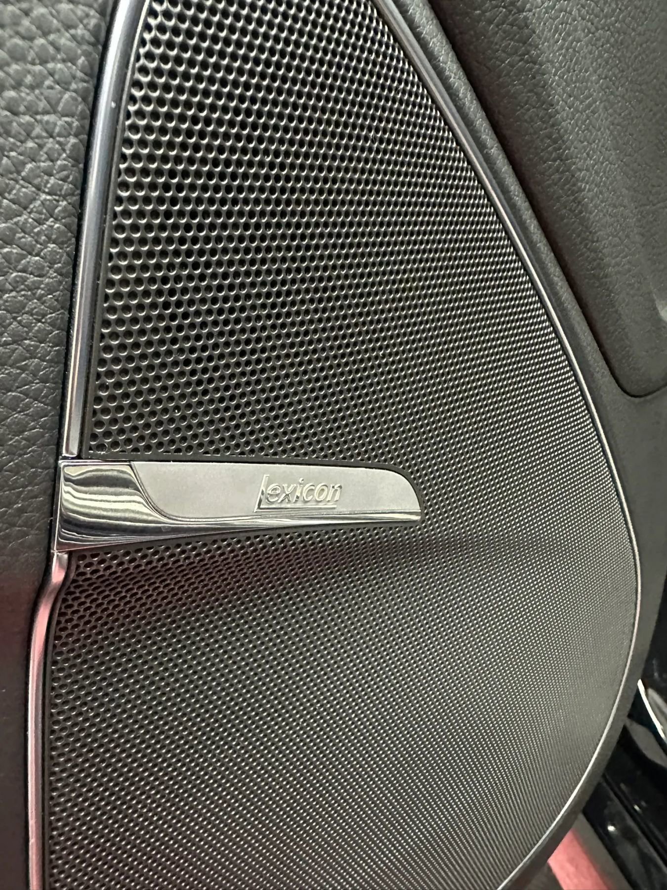 Used 2015 Hyundai Equus Signature RWD image 11