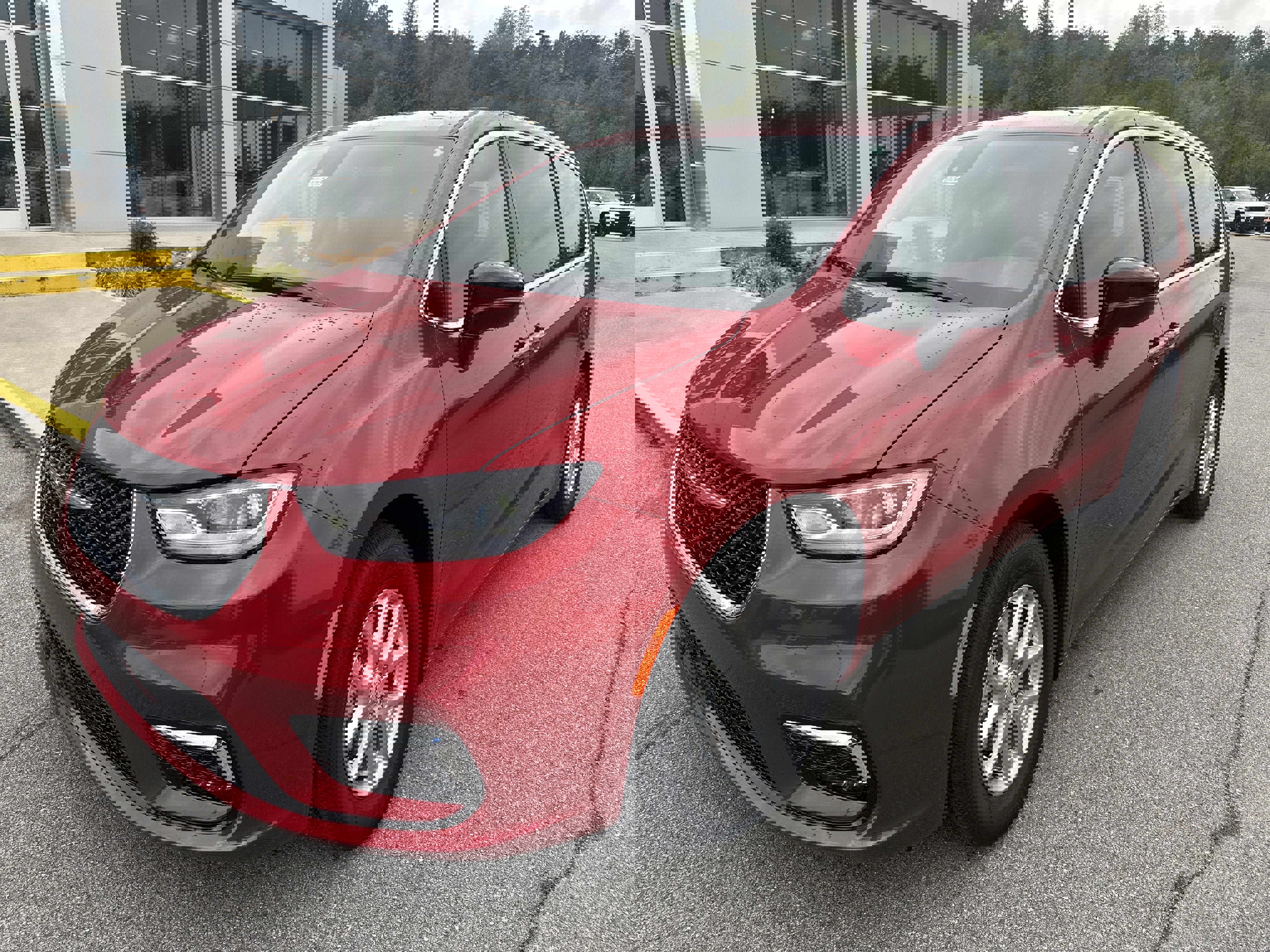 New 2026 Chrysler Pacifica Select image 2