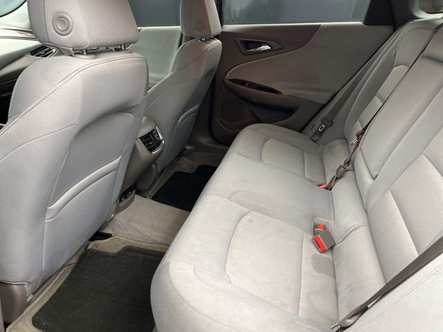 Used 2017 Chevrolet Malibu LT image 10