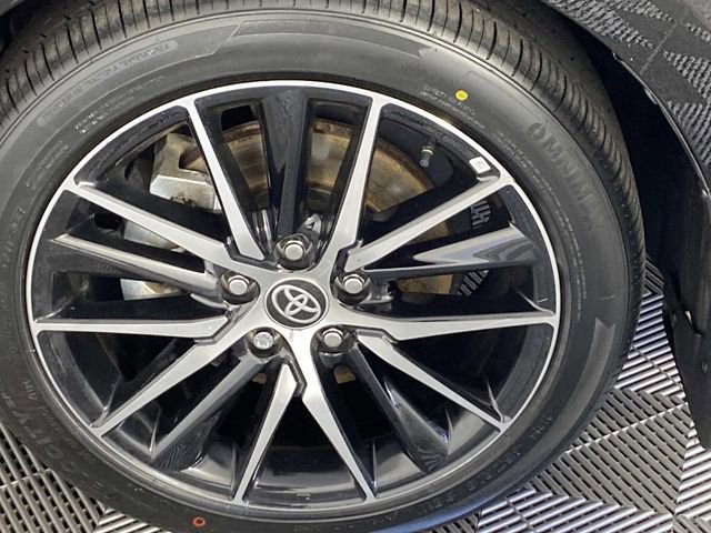 Used 2024 Toyota Camry SE w/ Cold Weather Package AWD/4WD image 27