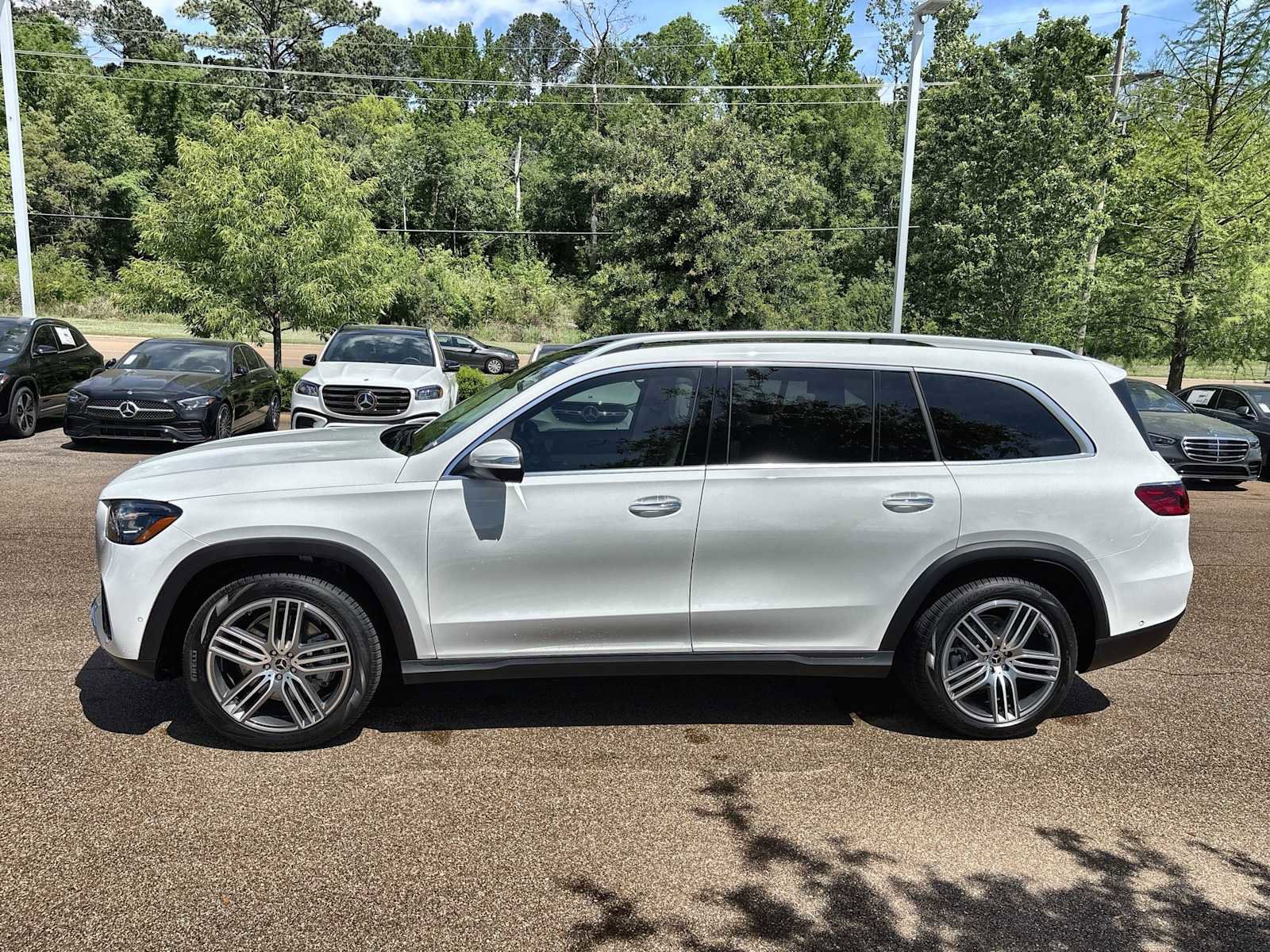 New 2026 Mercedes-Benz GLS 450 4MATIC image 5