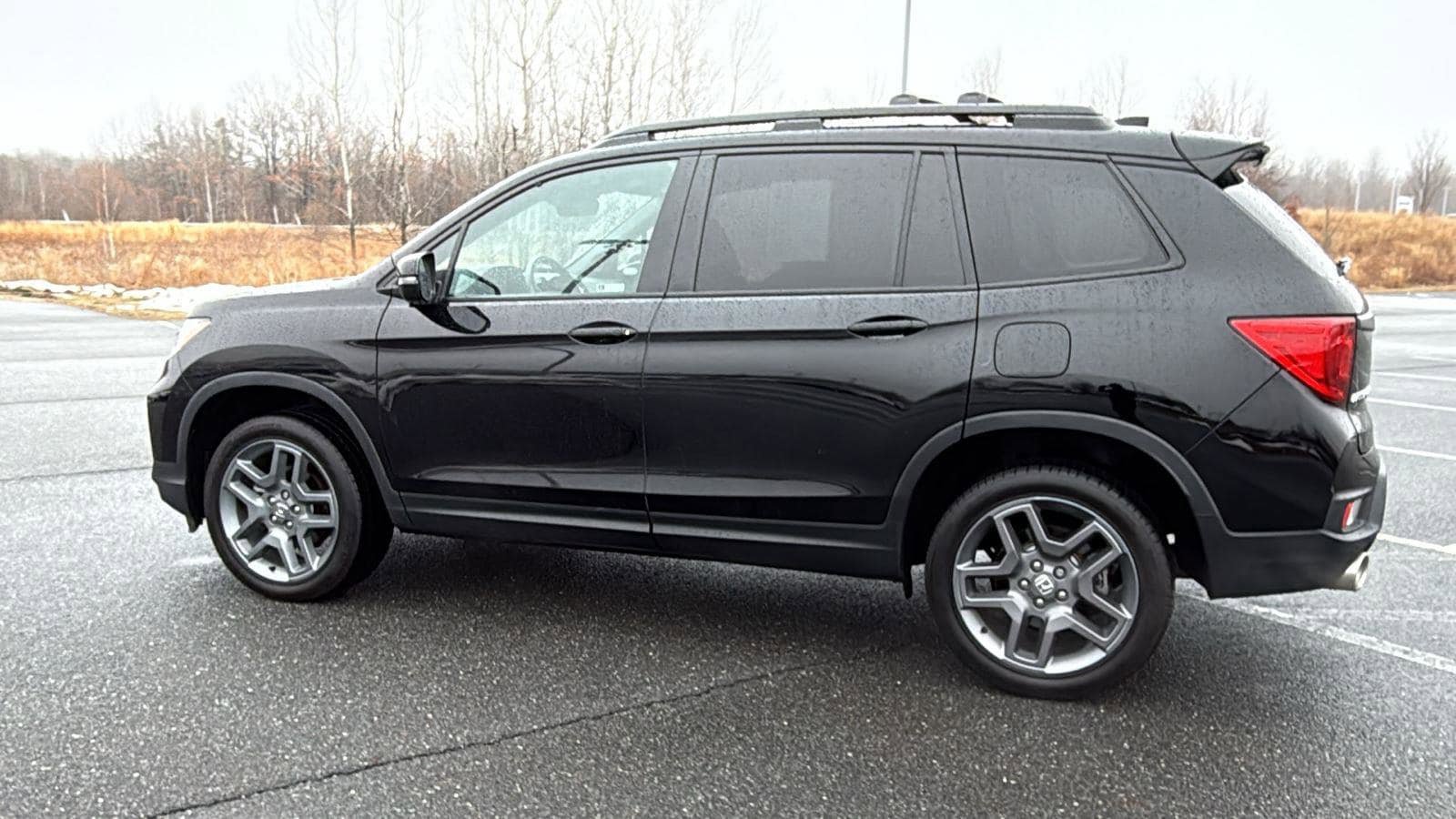 Used 2023 Honda Passport EX-L image 12