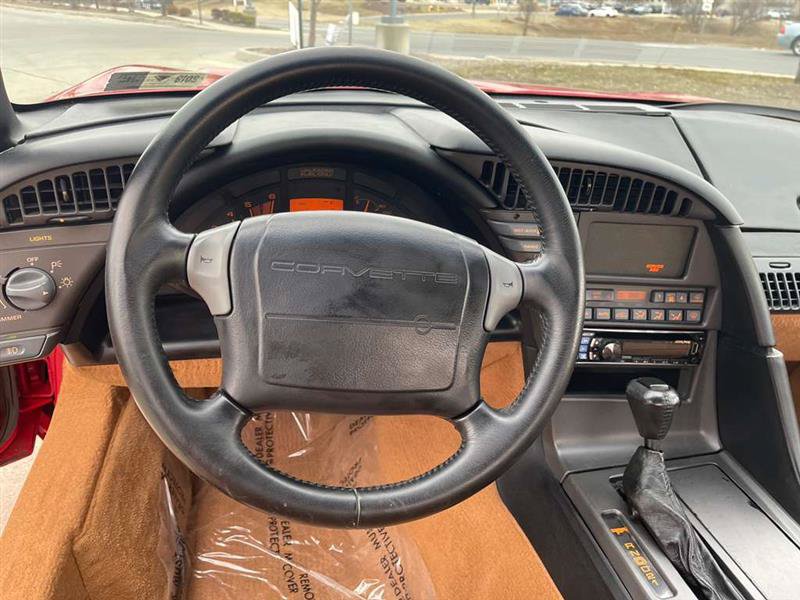 Used 1990 Chevrolet Corvette Convertible RWD image 49