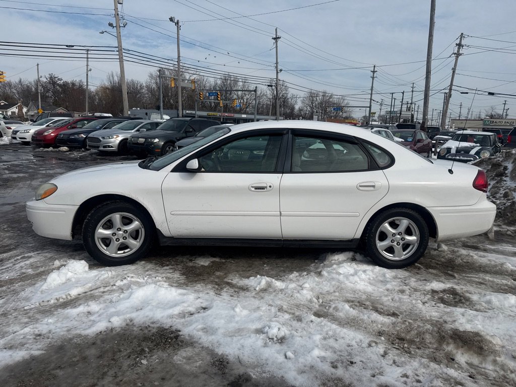 Used 2006 Ford Taurus SEL image 4