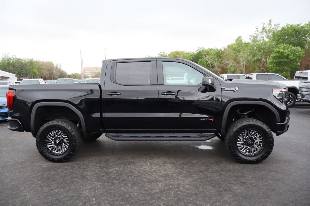 Used 2024 GMC Sierra 1500 AT4 w/ Technology Package image 9