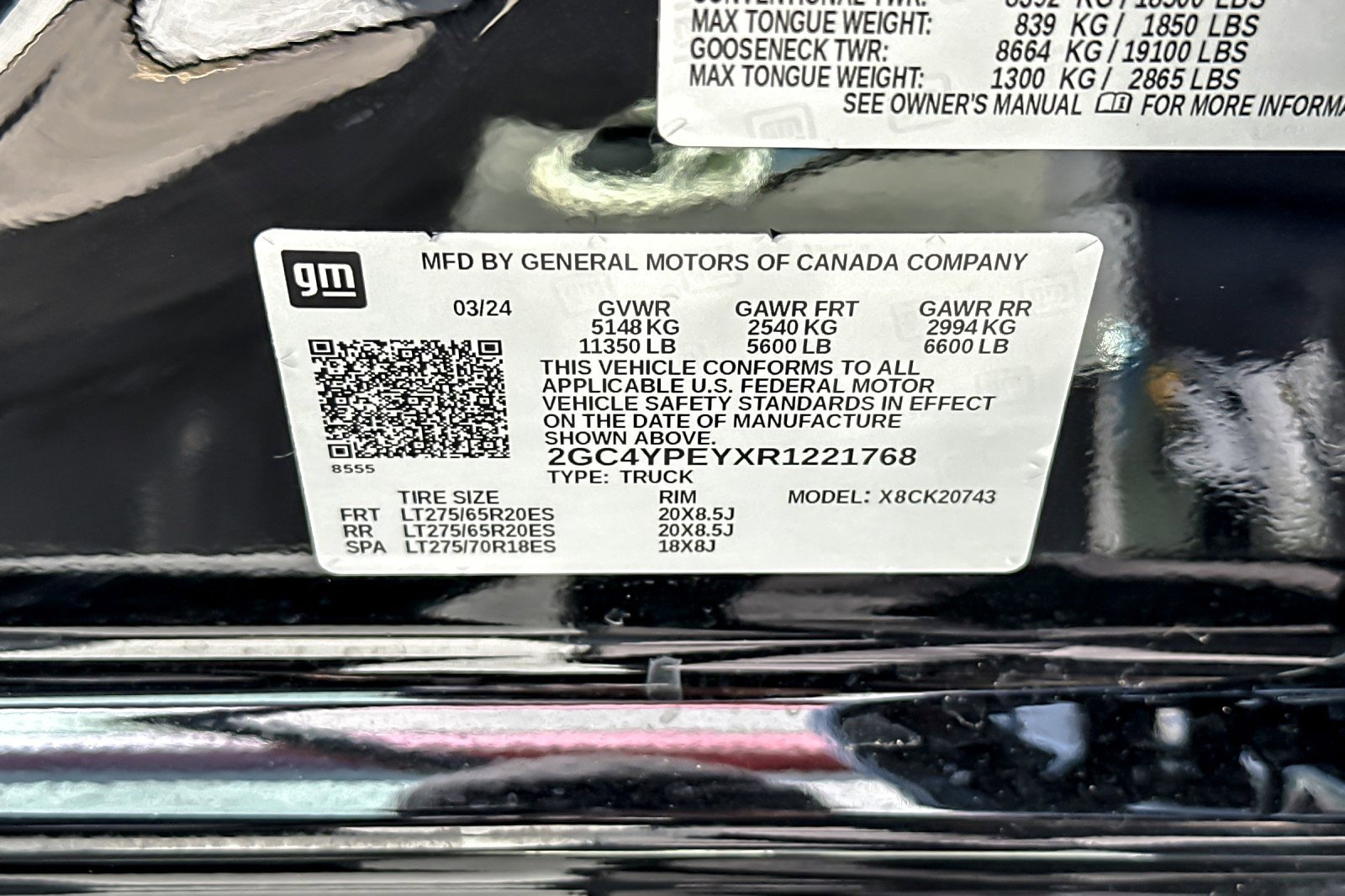 Used 2024 Chevrolet Silverado 2500 LTZ w/ LTZ Plus Package image 27