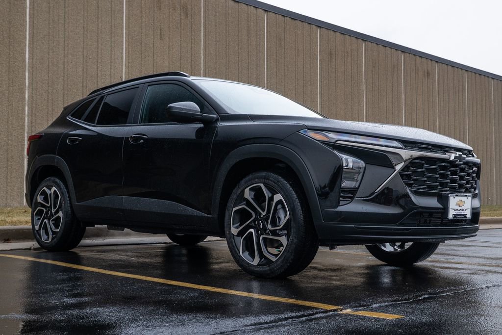 New 2026 Chevrolet Trax RS image 2