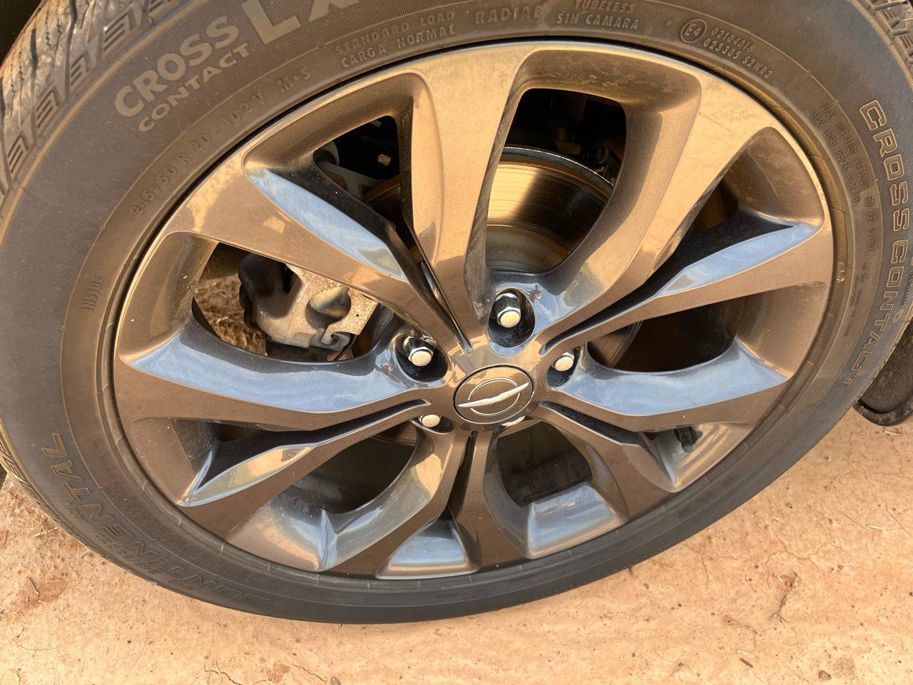 Used 2019 Chrysler Pacifica Touring Plus w/ Advanced Safetytec Group FWD image 9