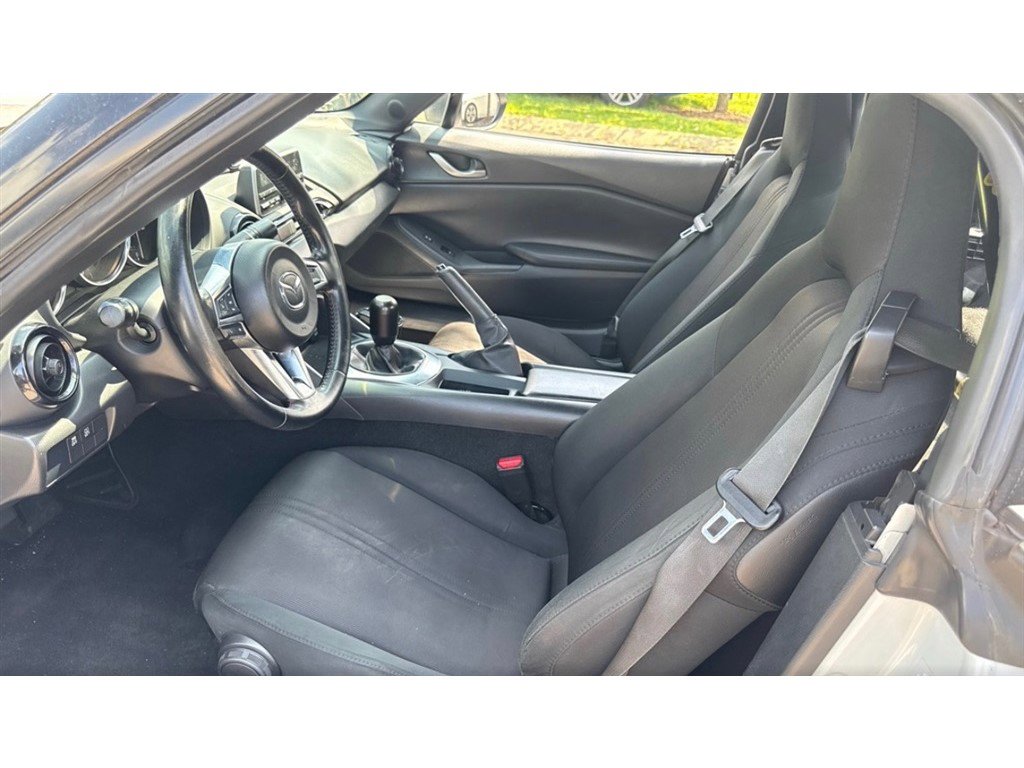 Used 2016 MAZDA MX-5 Miata Sport RWD image 4