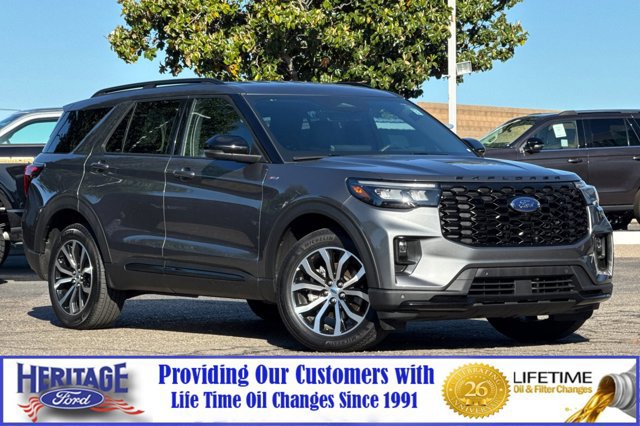 Used 2025 Ford Explorer ST-Line AWD/4WD image 1