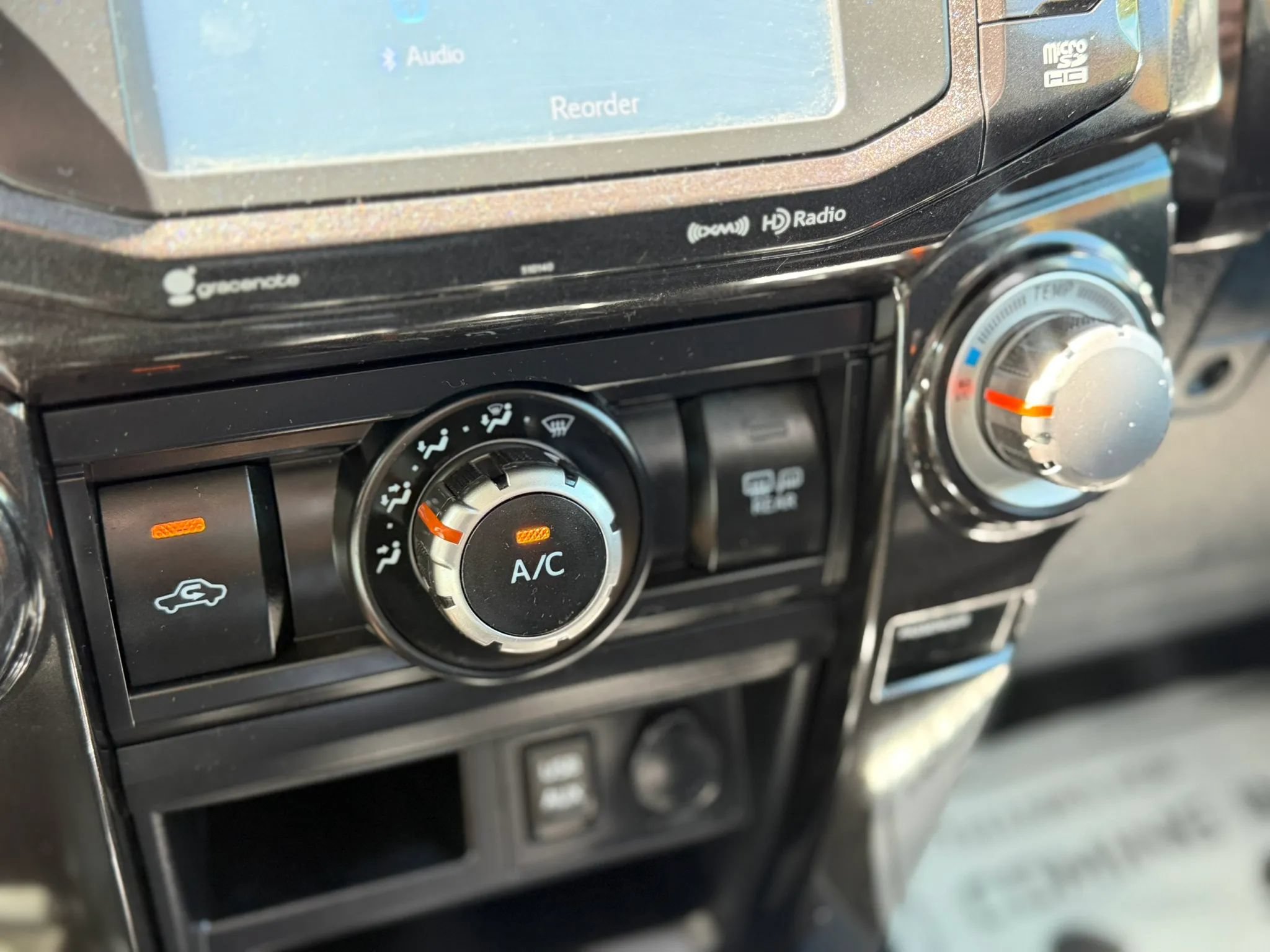 Used 2018 Toyota 4Runner TRD Off-Road AWD/4WD image 30