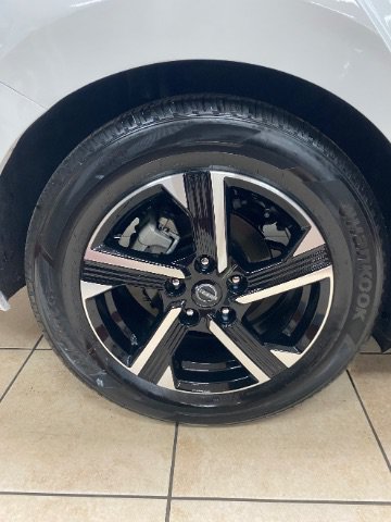Used 2025 Nissan Sentra SV FWD image 29