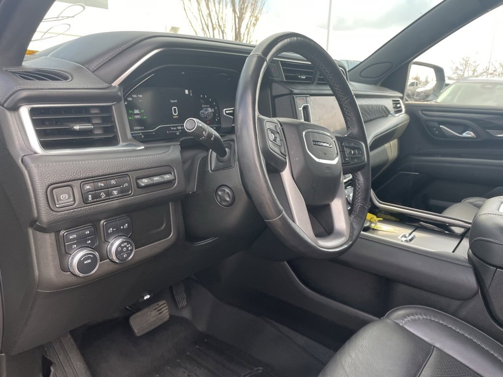 Used 2022 GMC Yukon Denali image 10