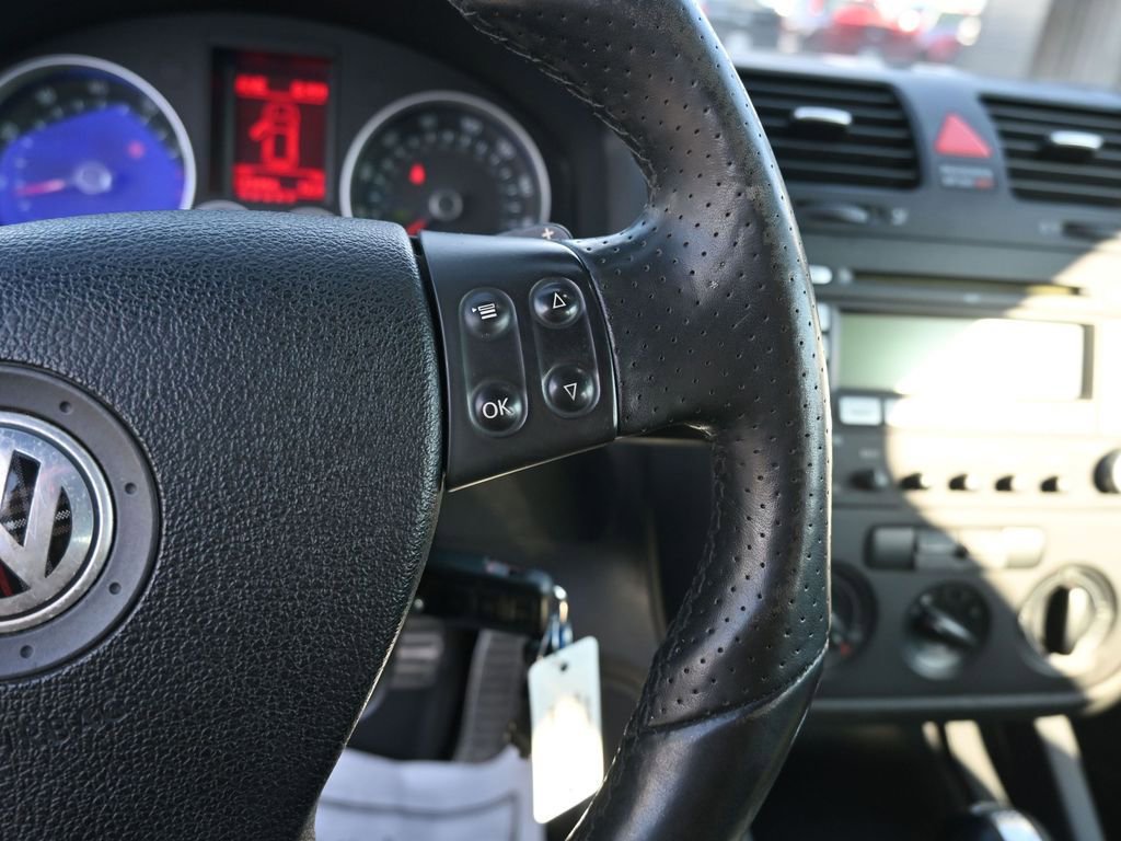 Used 2007 Volkswagen GTI 2-Door image 25