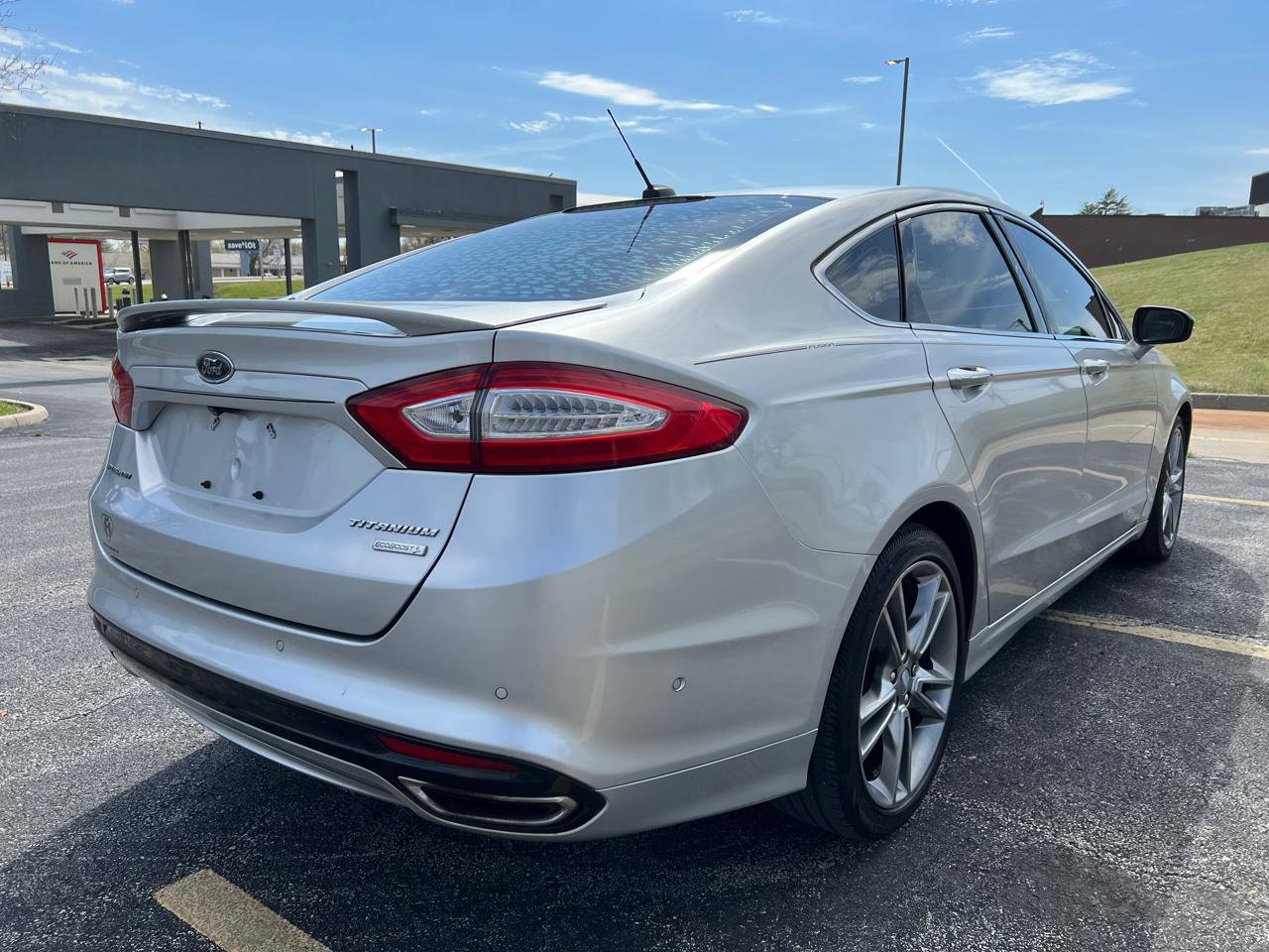 Used 2013 Ford Fusion Titanium w/ Titanium Driver Assist Pkg FWD image 6