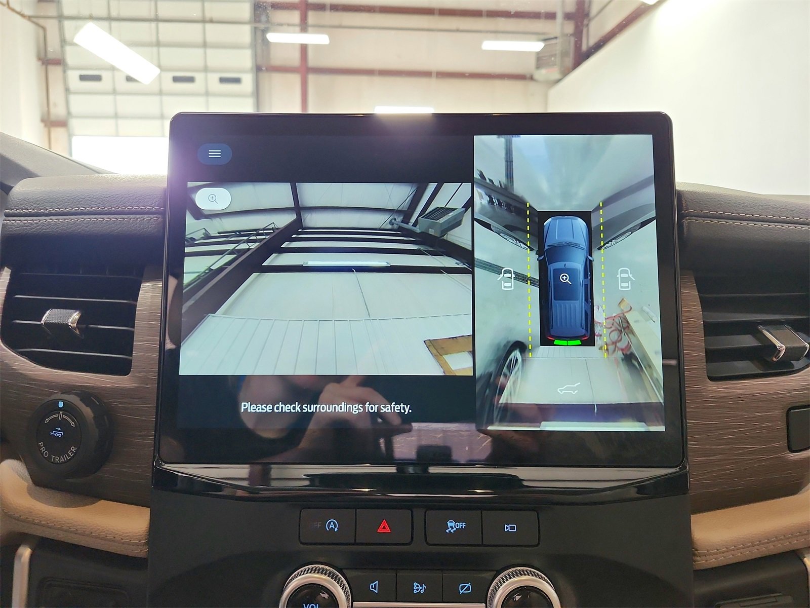 Used 2023 Ford Expedition Limited image 31