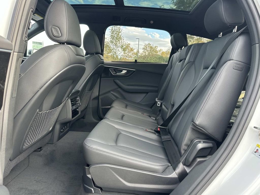 New 2025 Audi Q7 3.0T Premium Plus image 28