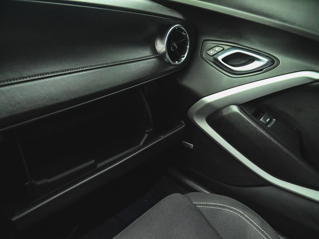 Used 2020 Chevrolet Camaro LT w/ 1LE Track Performance Package image 15