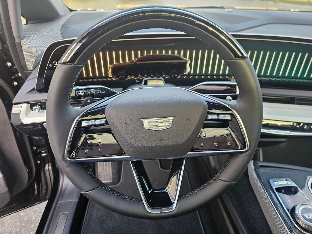 New 2026 Cadillac Optiq Luxury 1 RWD image 27