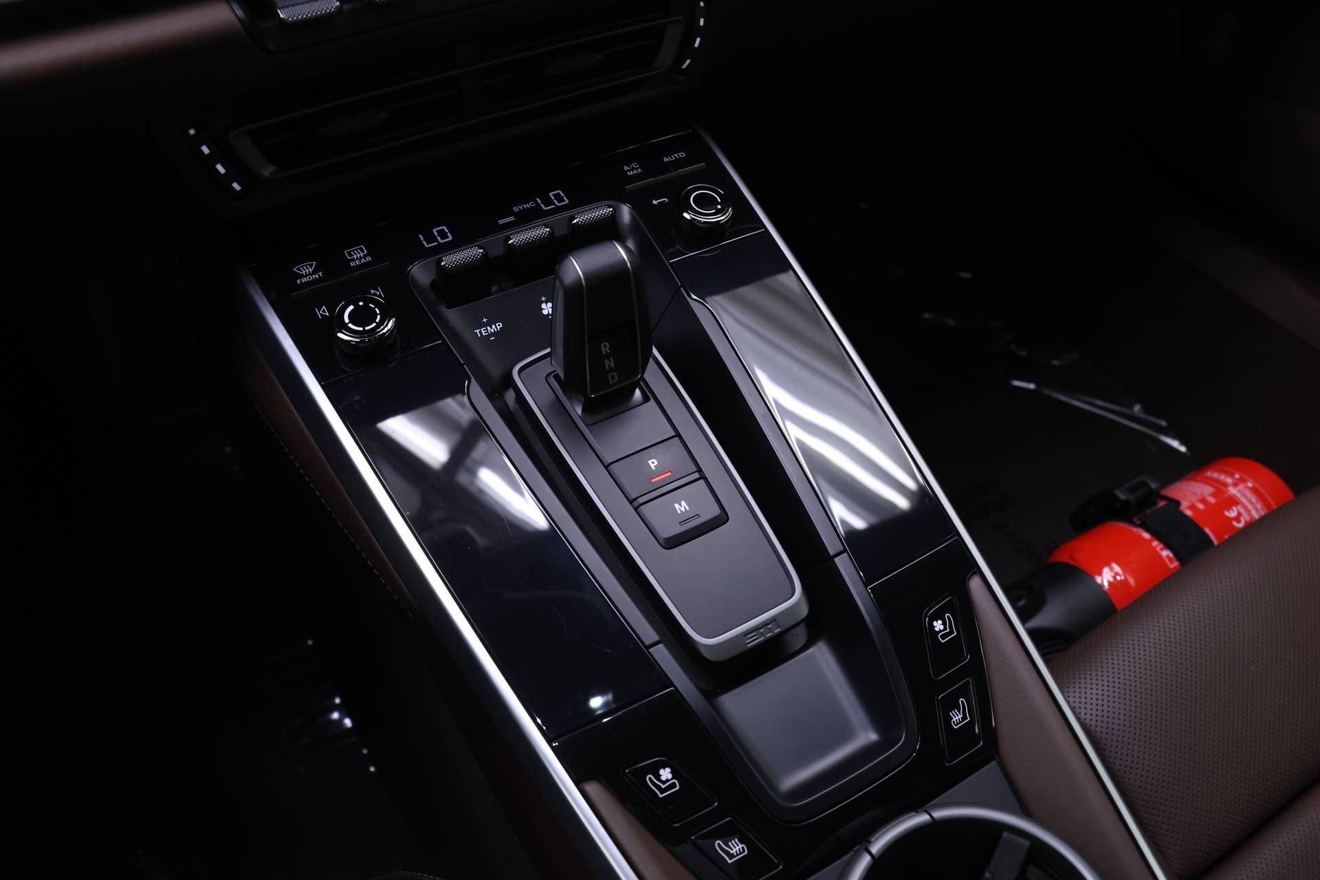 Certified 2021 Porsche 911 Turbo S AWD/4WD image 15