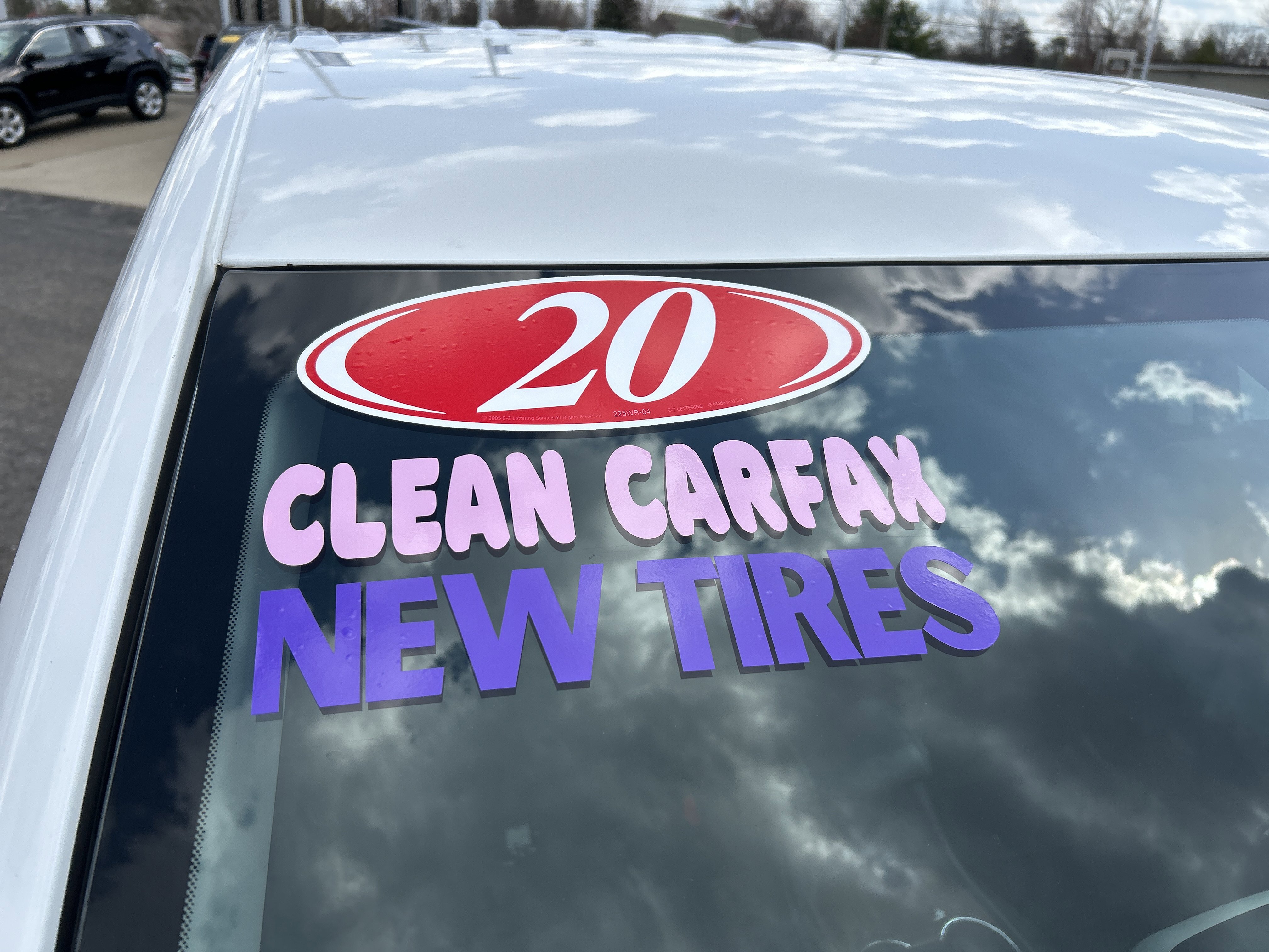 Used 2020 GMC Acadia SLE w/ LPO, Floor Liner Package FWD image 29