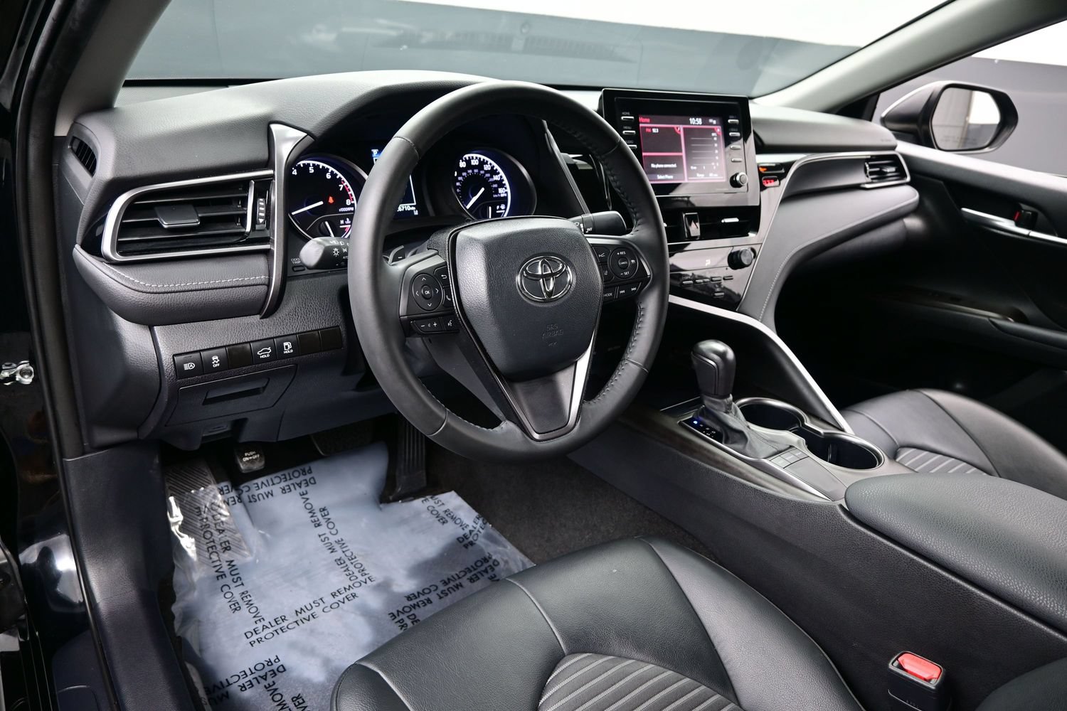 Used 2024 Toyota Camry SE FWD image 13