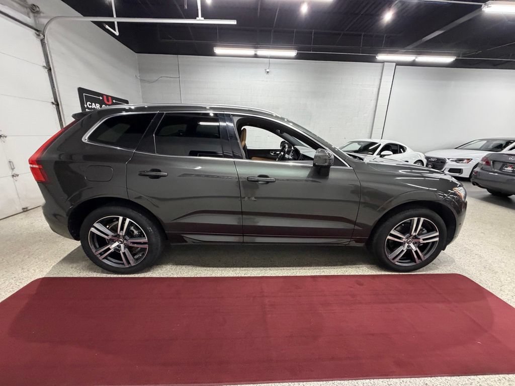 Used 2019 Volvo XC60 T6 Momentum w/ Advanced Package AWD/4WD image 10