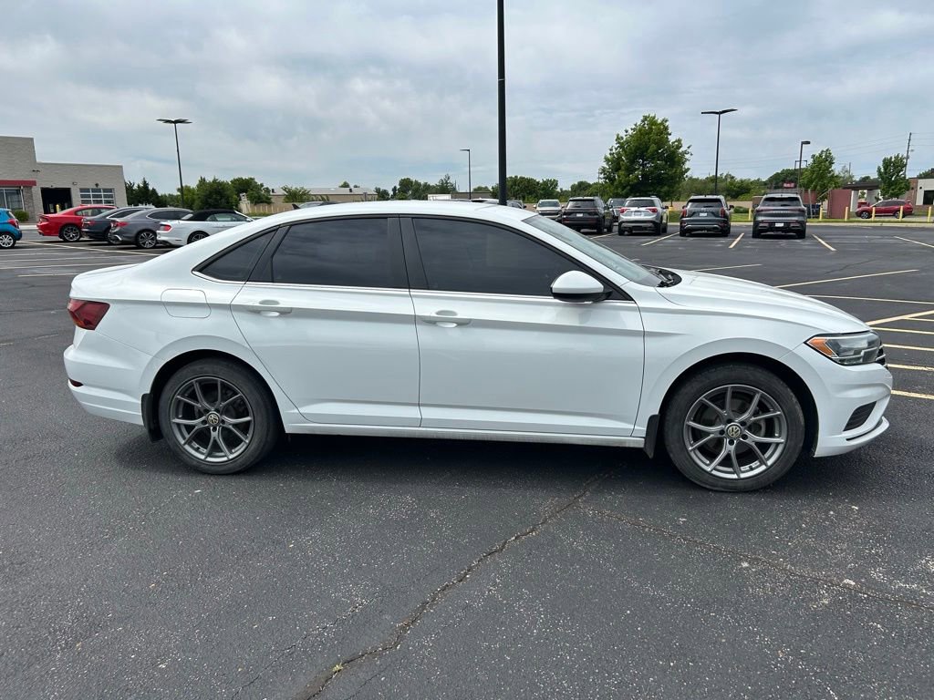Used 2019 Volkswagen Jetta R-Line FWD image 8