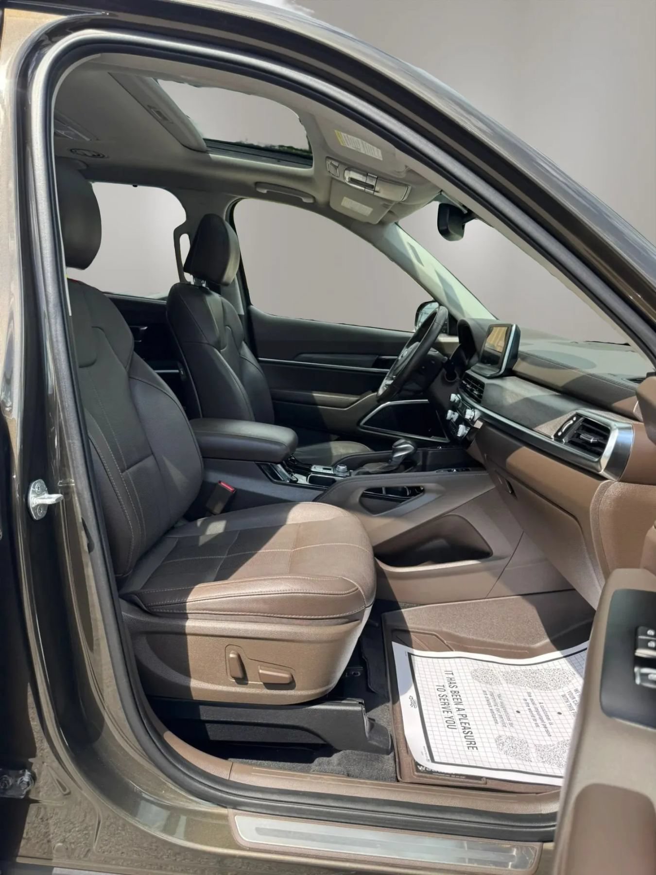 Used 2020 Kia Telluride SX w/ Towing Package AWD/4WD image 22