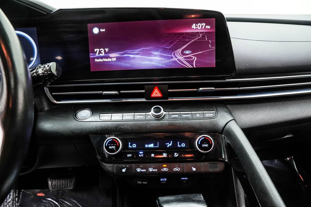 Used 2021 Hyundai Elantra Limited FWD image 25