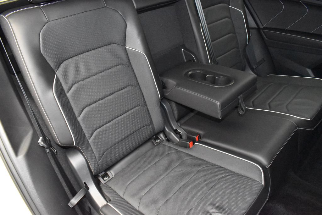 Used 2024 Volkswagen Tiguan SEL R-Line AWD/4WD image 35