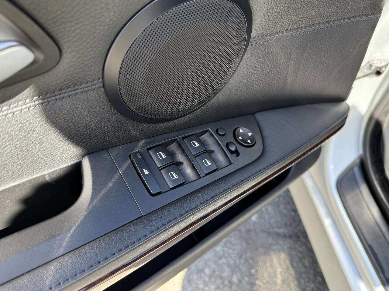 Used 2008 BMW 335i Sedan image 41