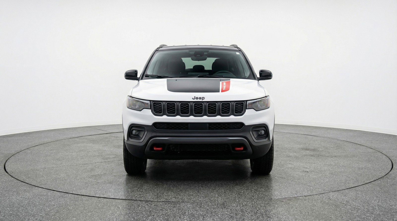 Used 2025 Jeep Compass Trailhawk image 2
