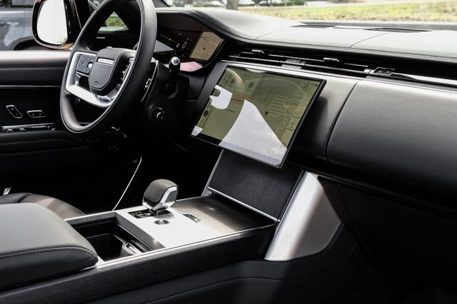 New 2026 Land Rover Range Rover SE AWD/4WD image 27