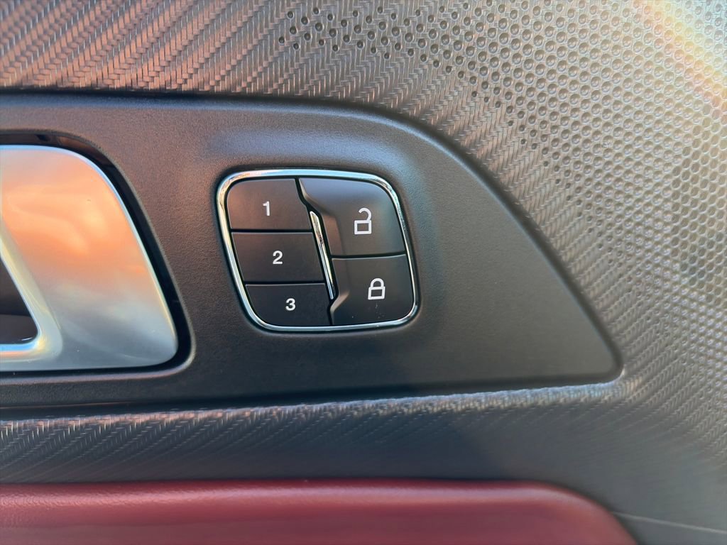 Used 2025 Ford Mustang Premium image 22