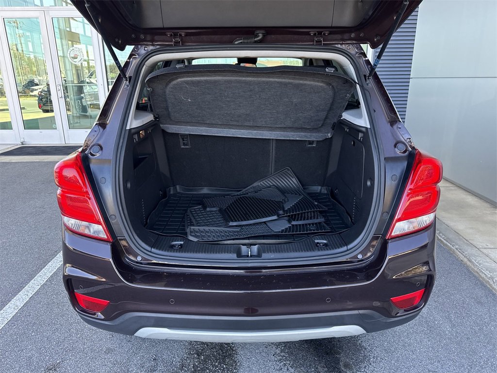 Used 2022 Chevrolet Trax LT w/ Driver Confidence Package image 31