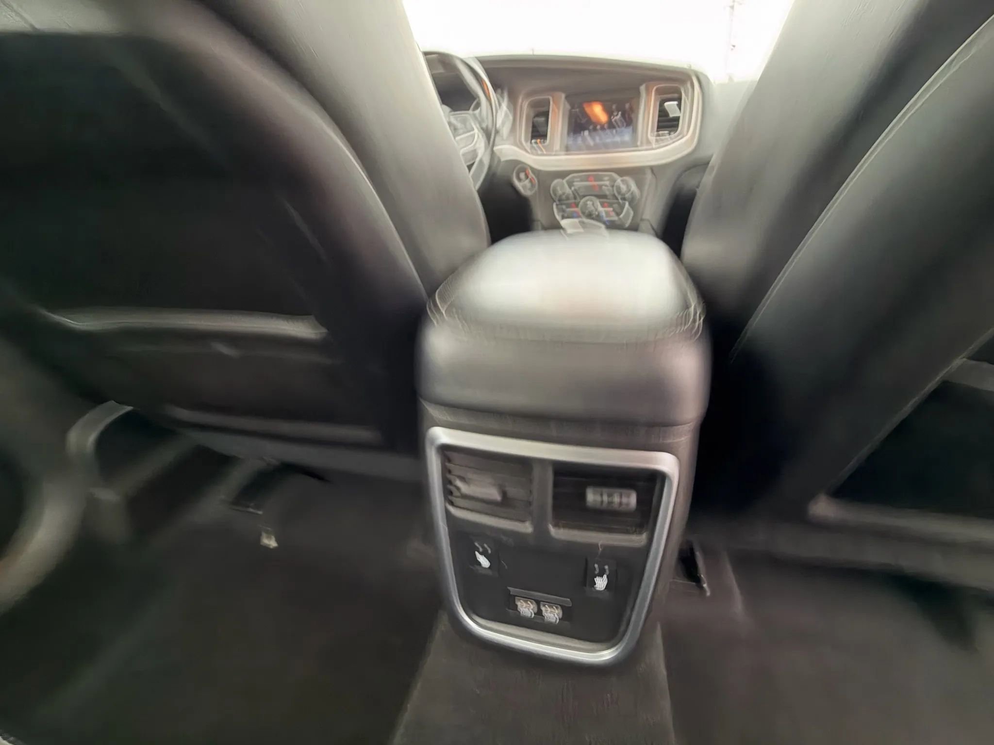 Used 2022 Dodge Charger SXT w/ Leather Interior Group image 39